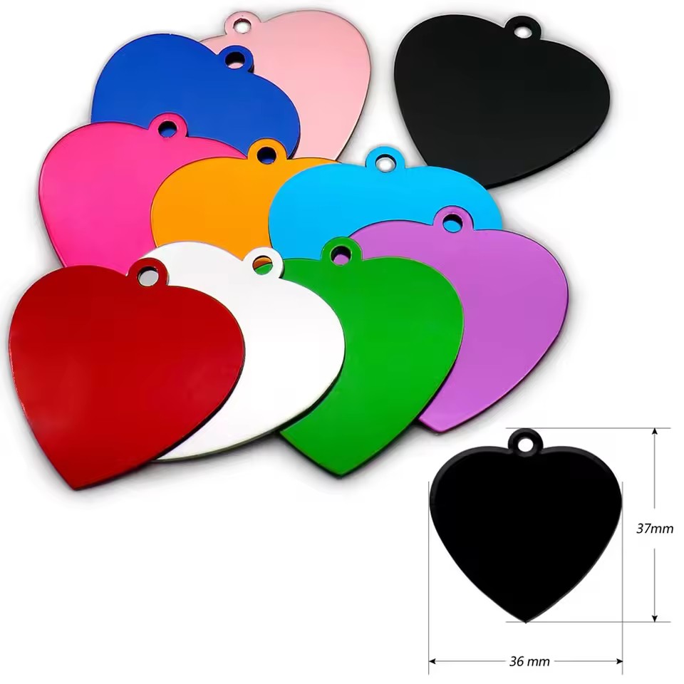 Schlüsselanhänger /  Hundemarke in Herzform, inklusive Lasergravur und Schlüsselring
